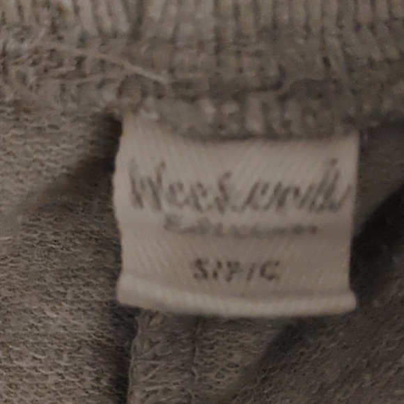 Size small weekend edition brand grey sweatpants - Picture 3 of 3